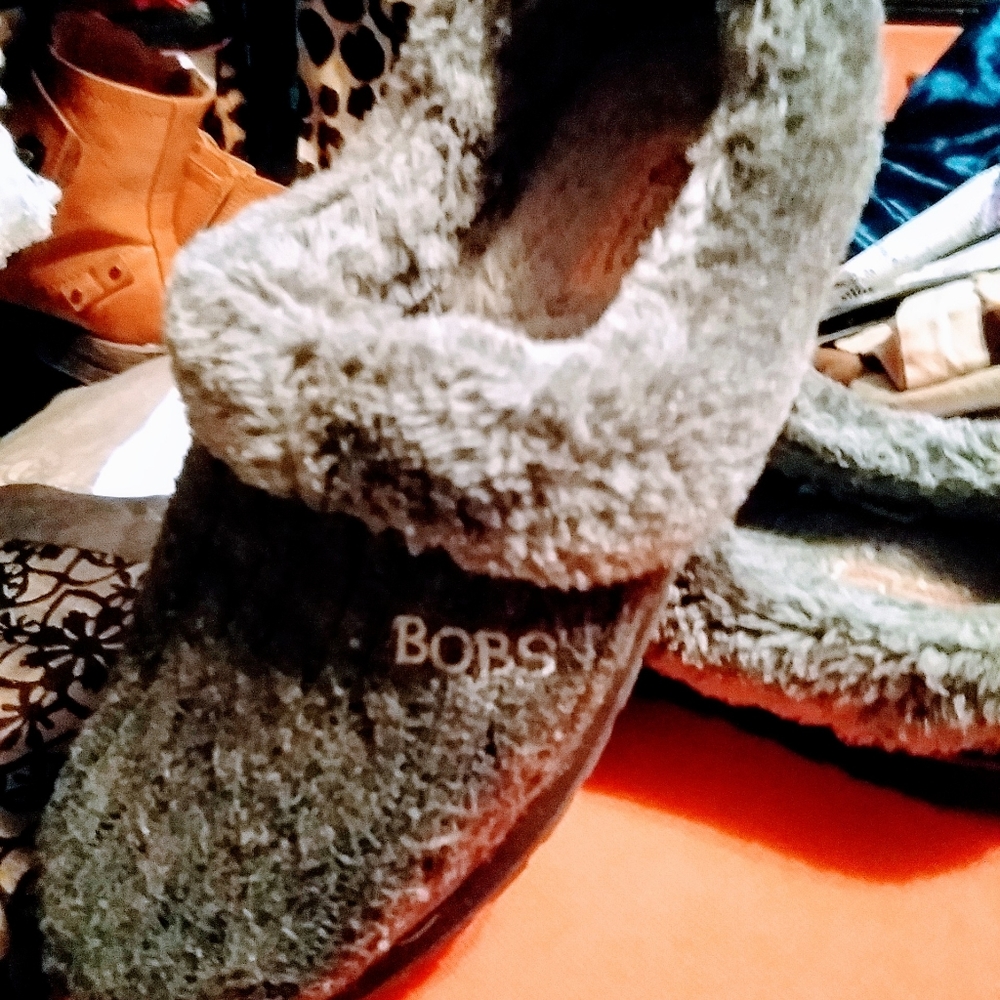 Bob's slipons